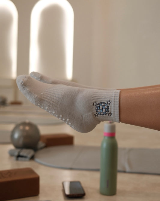 Mirrorball Quarter Crew Grip Socks
